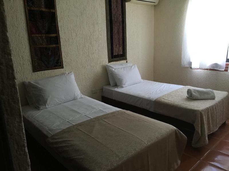 Hostel Kaana 4 You Cancún Zewnętrze zdjęcie